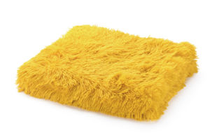 Odeja dekorativna Fluffy, rumena, 200 x 200 cm