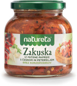 zakuska iz pečene paprike s česnom in peteršiljem
