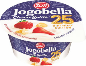 Jogurt Jogobella, s koščki čokolade, jagoda z belo čok., banana s čok., 130 g